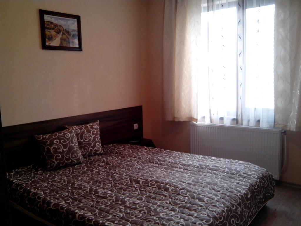 Отель Advel Guest Hous Маджаре Номер фото